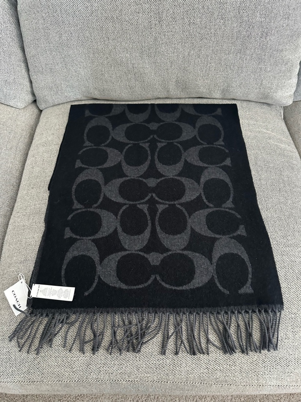 NWT Coach Signature Oversized Scarf Muffler CU807 1941 Black - Picture 3 of 4